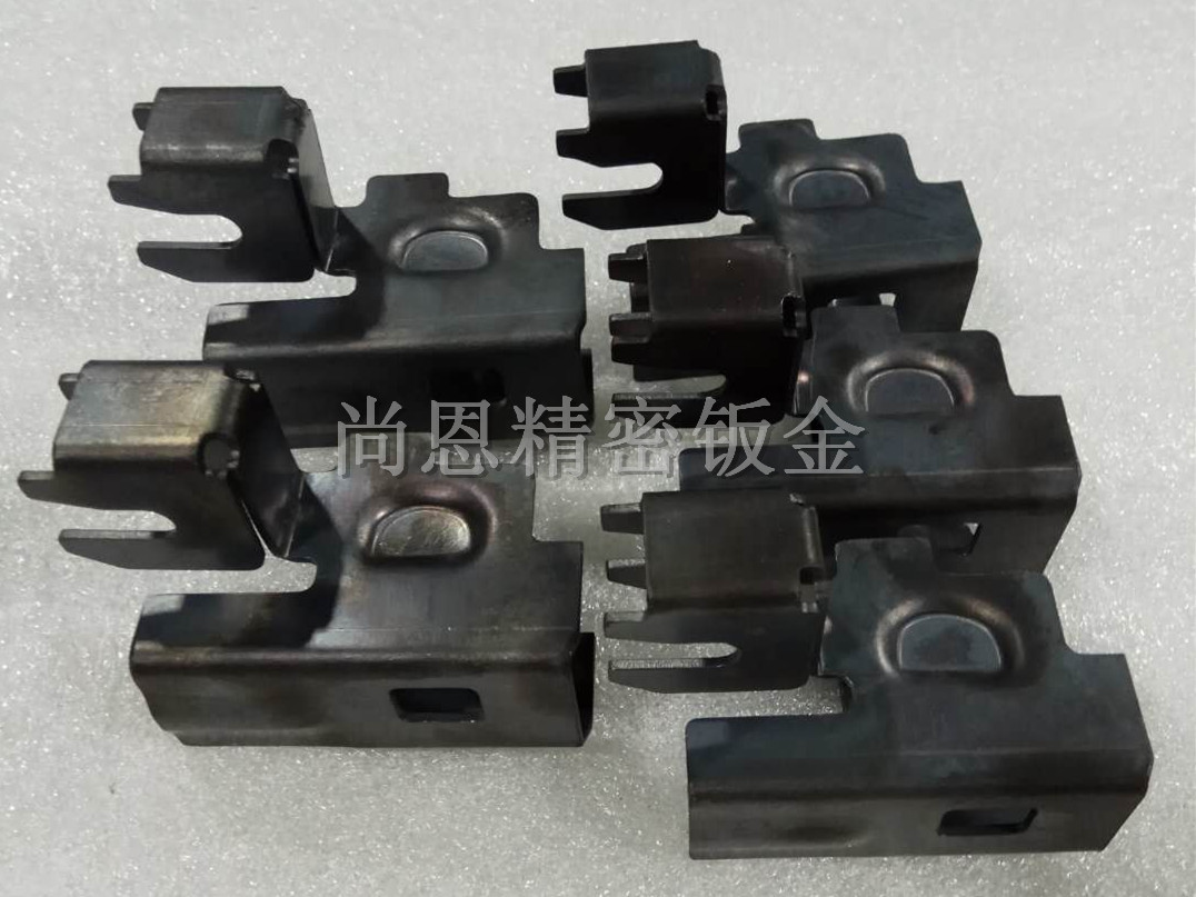 冷板，鍍鋅板，下料，折彎，噴粉，烤漆鈑金件